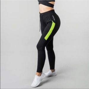 Alphalete premium V2 joggers